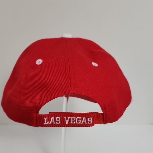 Las Vegas Red Cap - Picture 4 of 10